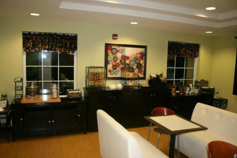 Hotel Mainstay Near Camp Lejeune 3*